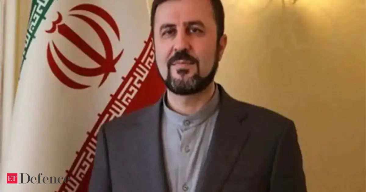 Iran warns of “decisive” response over deployment of French, British warships in Strait of Hormuz