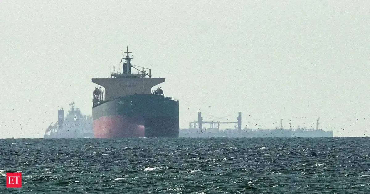 US, Iran no closer to ending war as Qatari tanker sails toward Strait of Hormuz