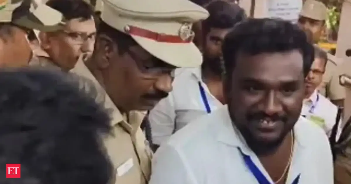 Supreme Court to hear TVK MLA's plea against Madras HC order barring him from taking part in floor test