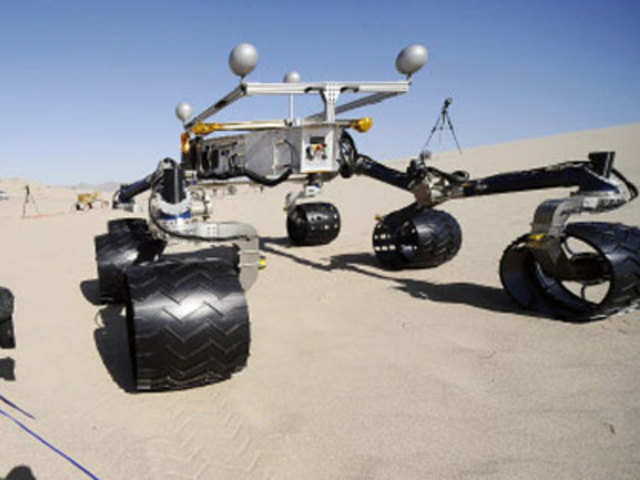 NASA tests an engineering model of its next generation Mars rover
