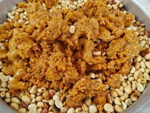 The homemade snack is easy and simple