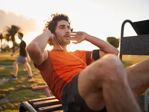He created a gym setup on location