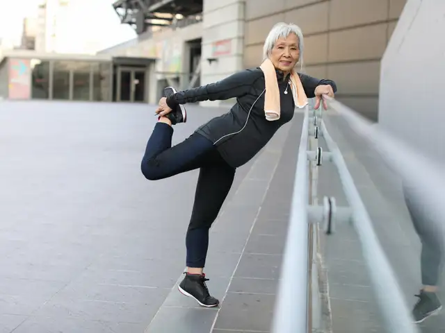 Helen stays fit at 87 with these easy daily exercises anyone can try ...