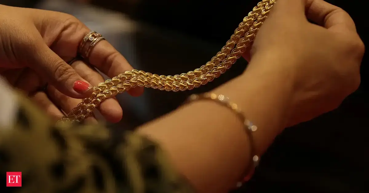 Government tightens rules for duty-free gold imports, caps quantity at 100 kg per licence
