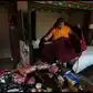 Image for US-born teen Buddhist lama balances mona