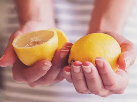 Lemon can help a flaky scalp