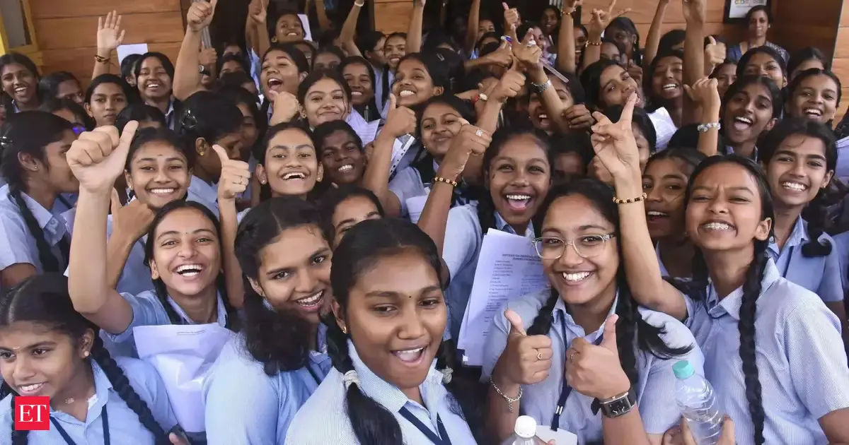 'Stuck' for your TN SSLC result? SMS & Digilocker are your 'lifeline' if sites crash.
