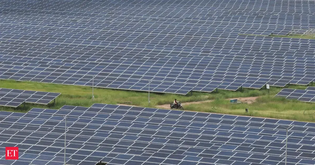 India solar industry seeks higher power prices amid record demand