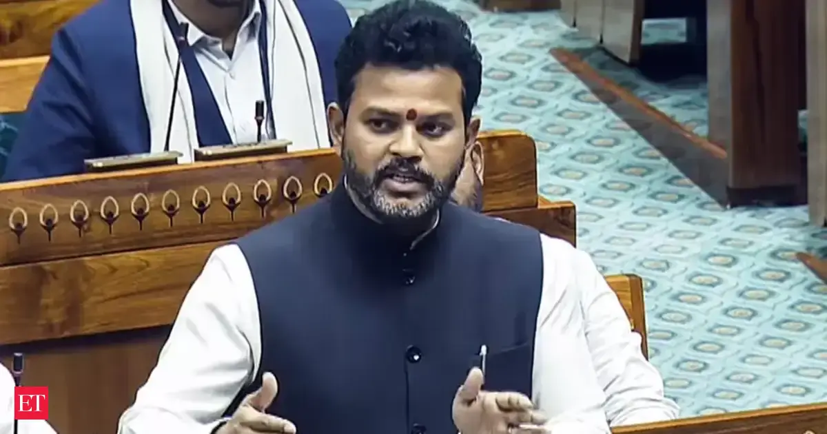 https://img.etimg.com/thumb/msid-131219312,width-1200,height-630,imgsize-1265558,overlay-economictimes/articleshow.jpg