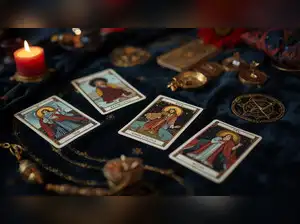 weekly-tarot-horoscope-may-25-31-2026-full-moon-predictions-for-every