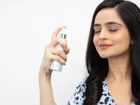 Water spray mist bottle