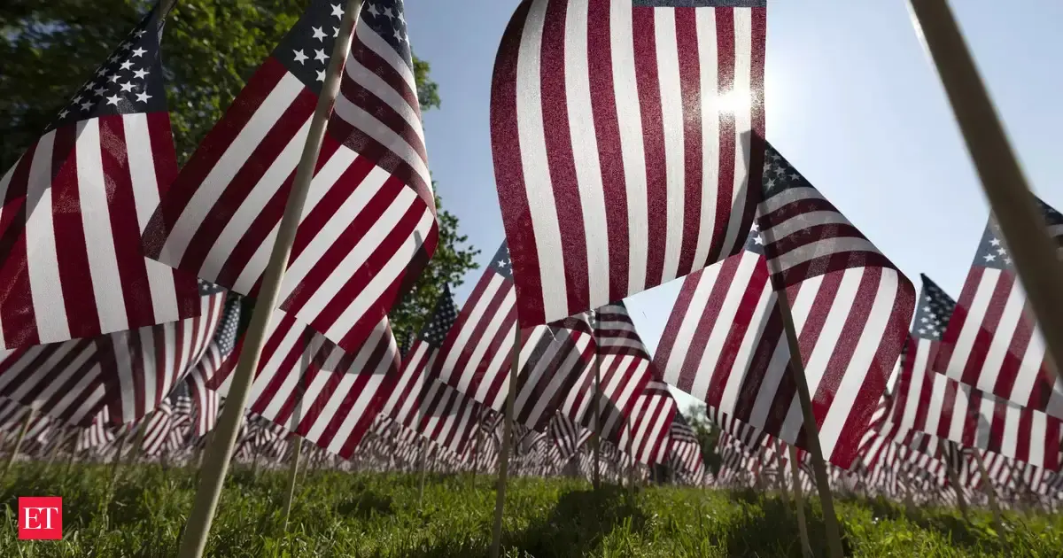 Memorial Day 2026 guide: What&rsquo;s open and closed on May 25? School, stock market, bank, Walmart, Target, Costco, USPS, UPS and FedEx hours explained