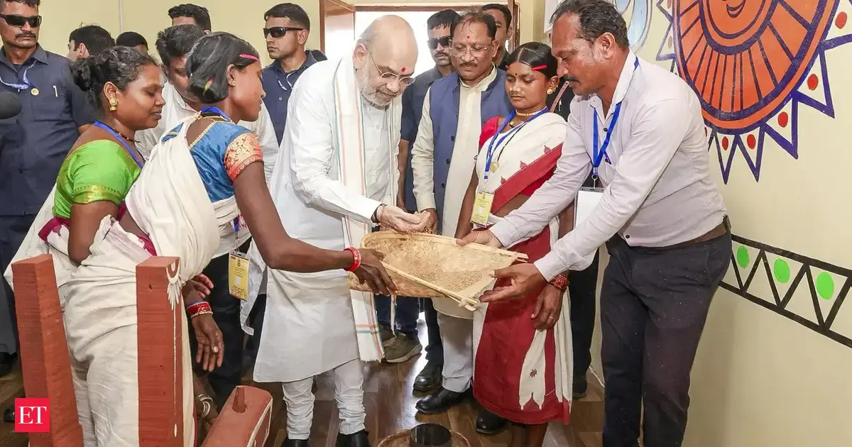 https://img.etimg.com/thumb/msid-131295878,width-1200,height-630,imgsize-288256,overlay-economictimes/articleshow.jpg