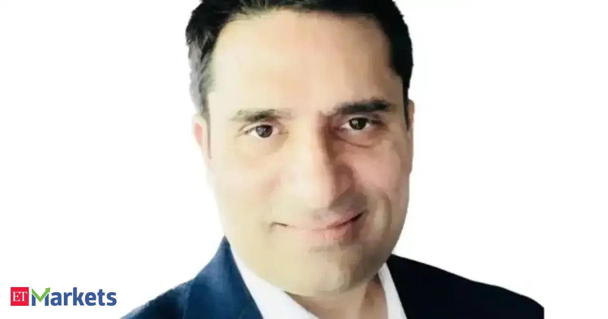 Global equity flows chasing momentum, not value: Anurag Singh