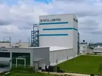 HFCL shares soar 10% to fresh record high, skyrocket 172% in four months. Should you buy or wait?