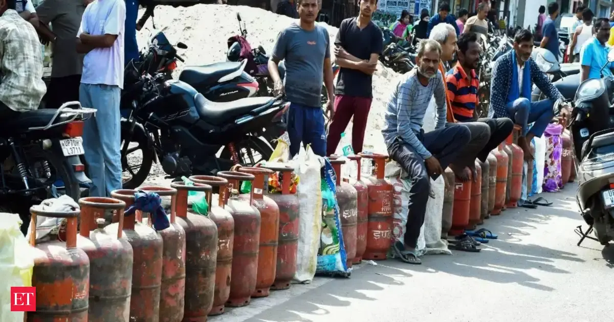 Parliamentary panel members grill Oil ministry officials over 'shortage' of petrol, LPG