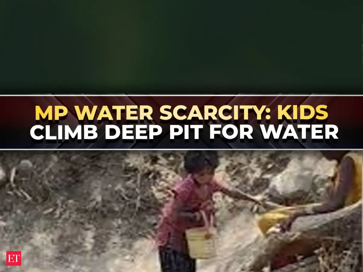 Tribal Dhulkot in Burhanpur faces water scarcity, children risk lives for water