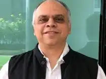 Vinit Bolinjkar-1200