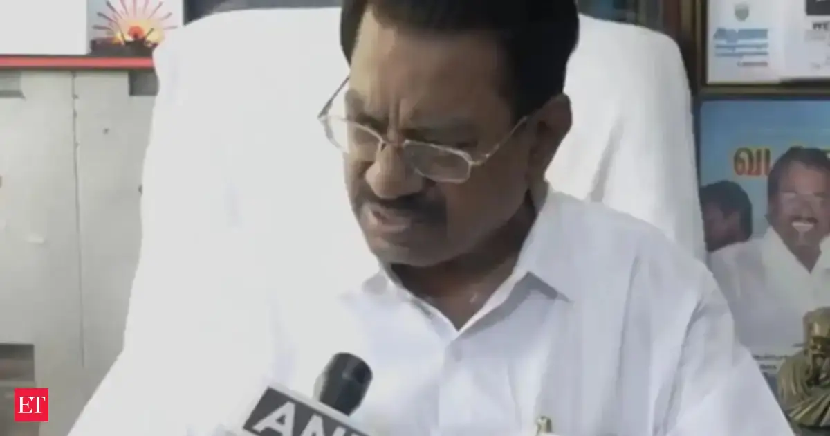 AIADMK MP demands CBI inquiry into 4 MLA's resignation, switch to TVK