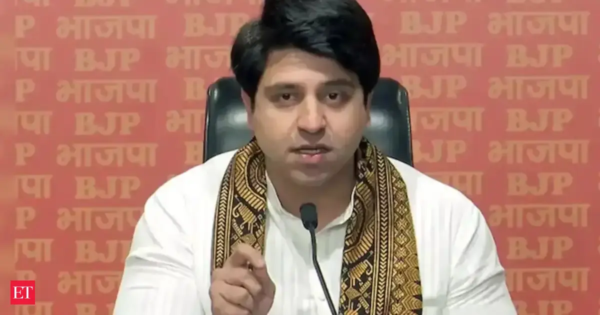 BJP alleges Congress-led Kerala govt insulted Vande Mataram, governor under IUML's pressure