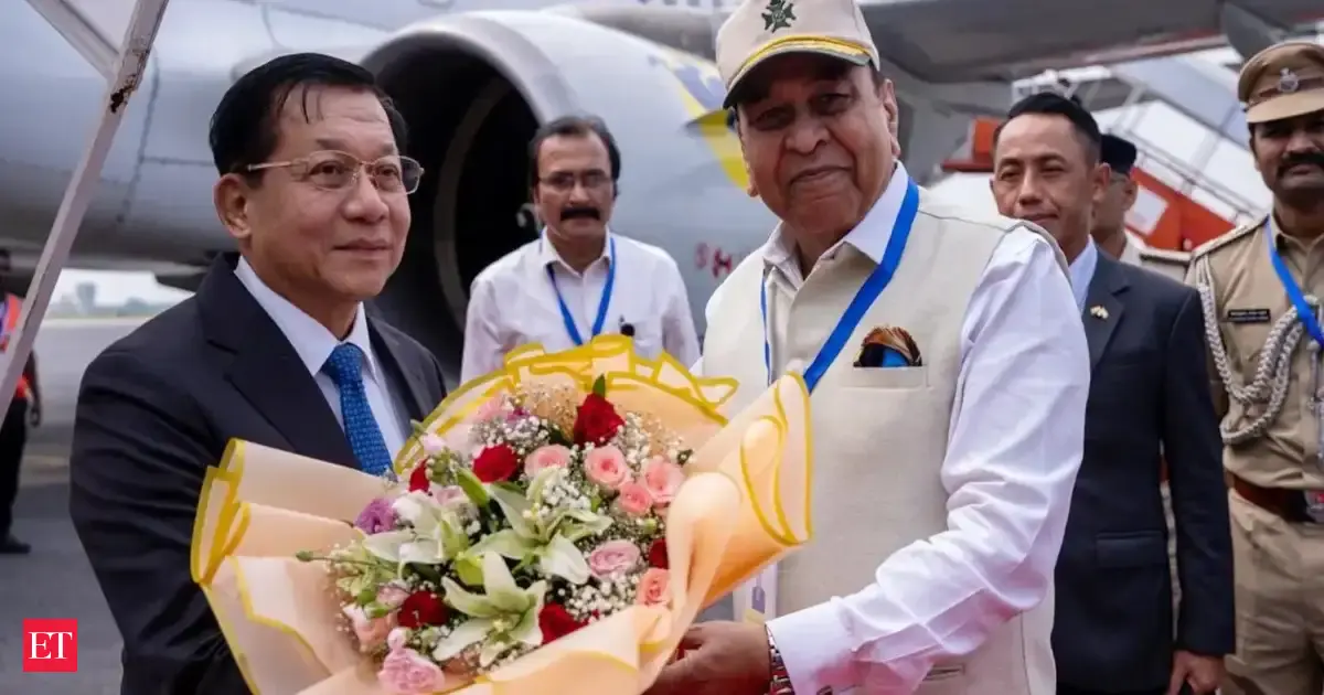 https://img.etimg.com/thumb/msid-131404565,width-1200,height-630,imgsize-124766,overlay-economictimes/articleshow.jpg