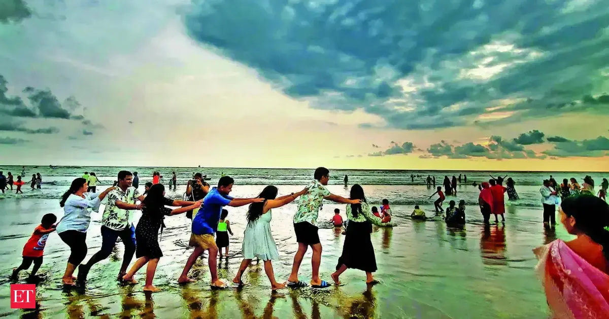Global Macro Woes Take Holidayers in Different Direction