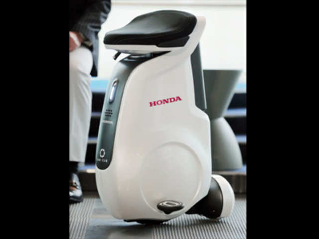 Honda Motor's new robotics technology, Uni-Cub