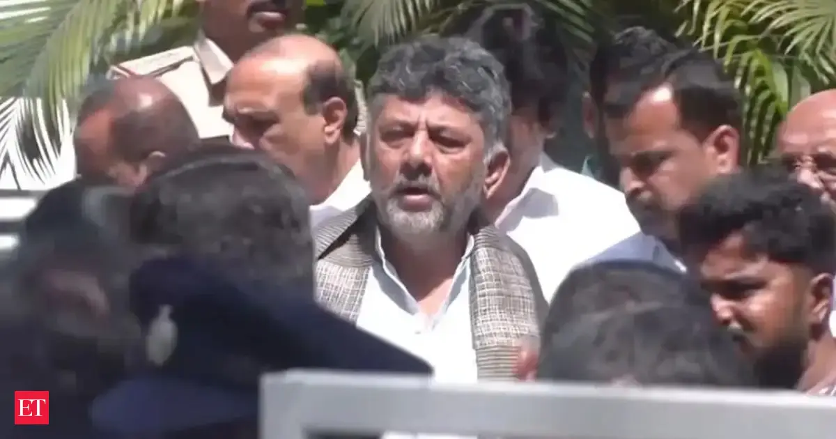 Karnataka Chief Minister swearing-in ceremony: state Government announces half-day office closure