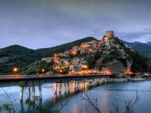 Castel di Tora