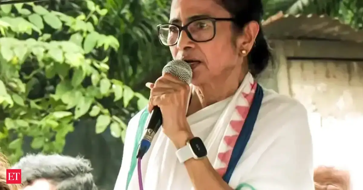 Will not abandon TMC workers: Mamata at Kolkata dharna to protest 'post-poll violence'