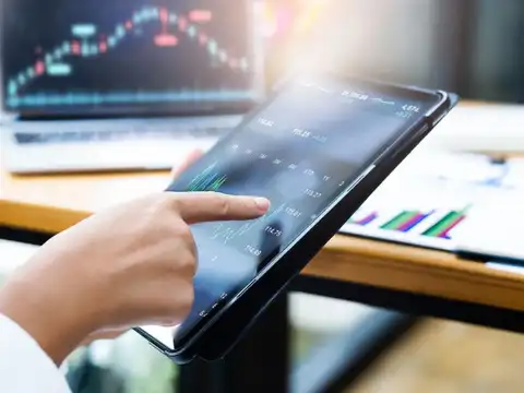 Questions investors should ask before choosing PMS or direct mutual funds