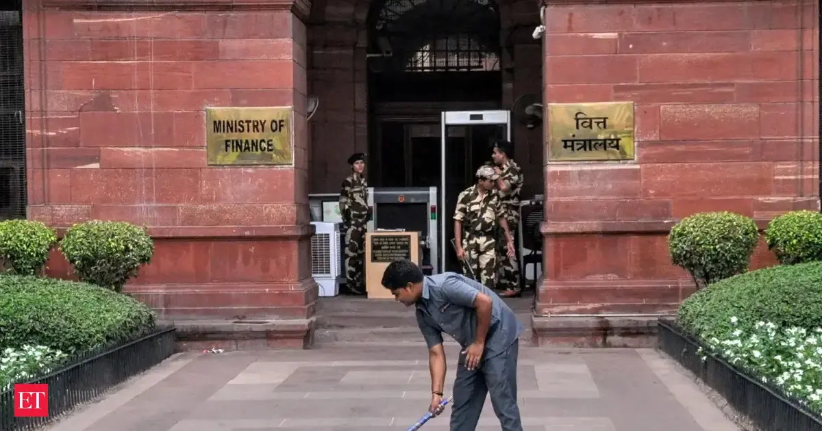 https://img.etimg.com/thumb/msid-131477864,width-1200,height-630,imgsize-229216,overlay-economictimes/articleshow.jpg