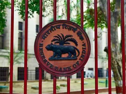 Recovery agent calling family and friends? RBI guidelines say no