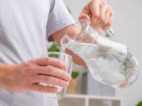 Hydration helps control cravings