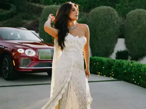 Graceful posing style