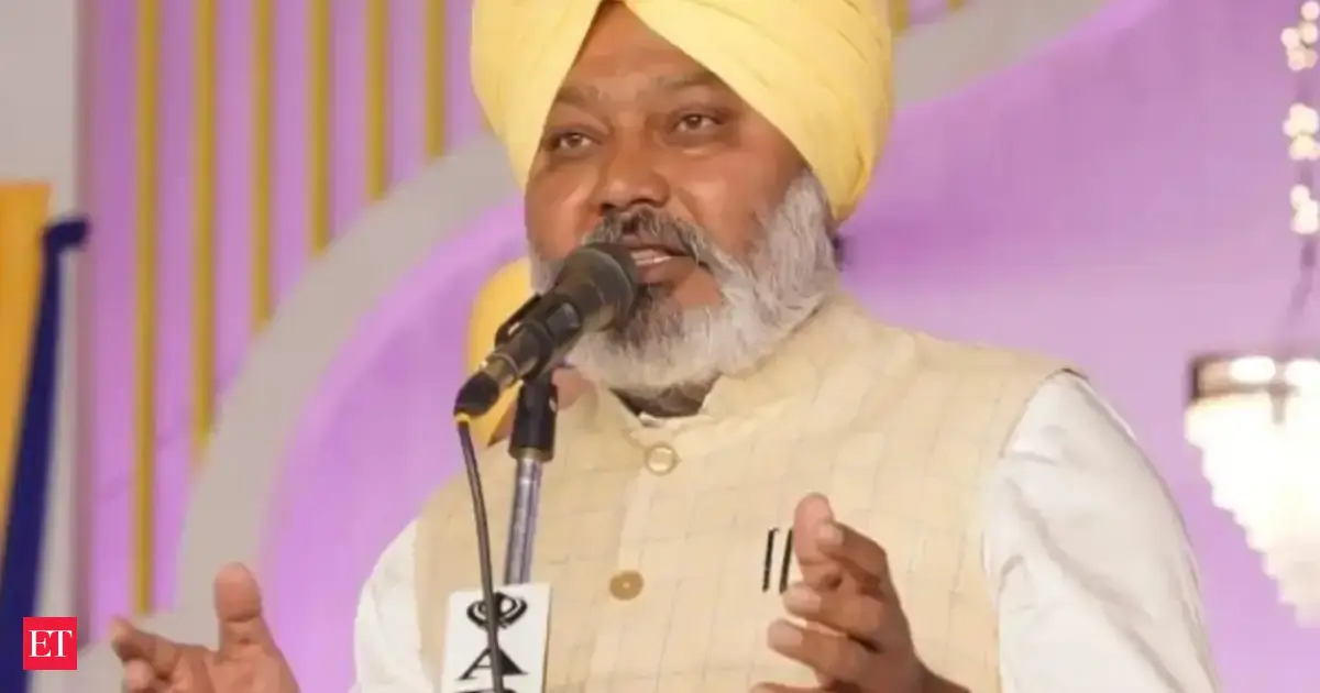 BJP treats turncoats like disposable pawns; Jakhar & Ravneet Bittu prime examples: AAP leader Harpal Cheem