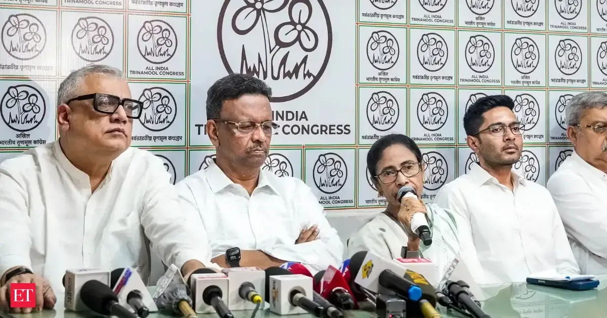Holding the flock together: Mamata Banerjee reaches out to rebels as TMC battles further fragmentation