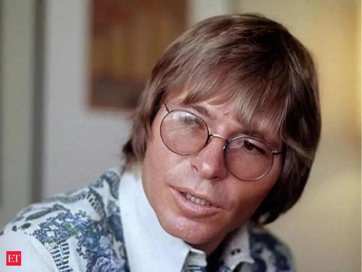 Quote of the Day by John Denver: ‘I got me a fine wife and I got me old fiddle…’ Why the richest life may not be the wealthiest, according to the country music legend