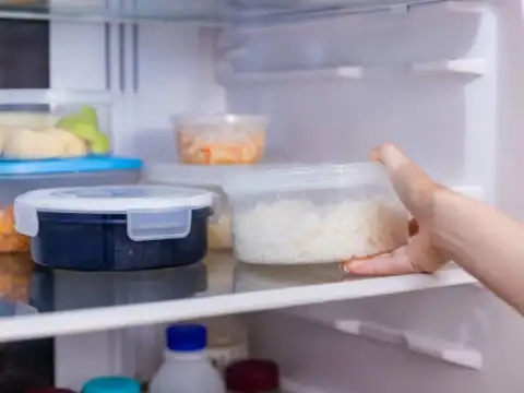 ​Eating leftover or reheated food repeatedly​