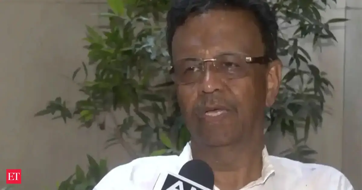 TMC's Firhad Hakim resigns as Kolkata mayor