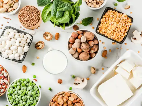 Balanced meals support fat loss