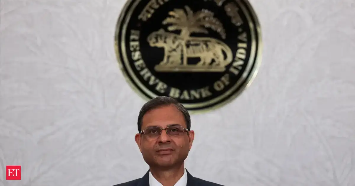 Central bank turns piper to draw in foreign capital; leaves repo rate at 5.25, keeps stance neutral