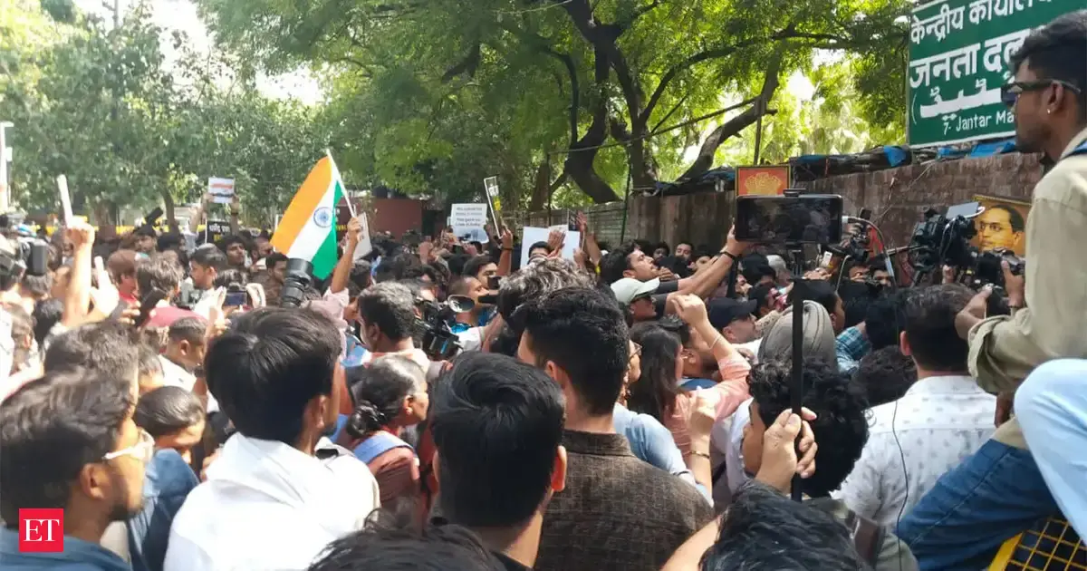 Cockroach Janta Party begins protest at Jantar Mantar, demands Dharmendra Pradhan's resignation