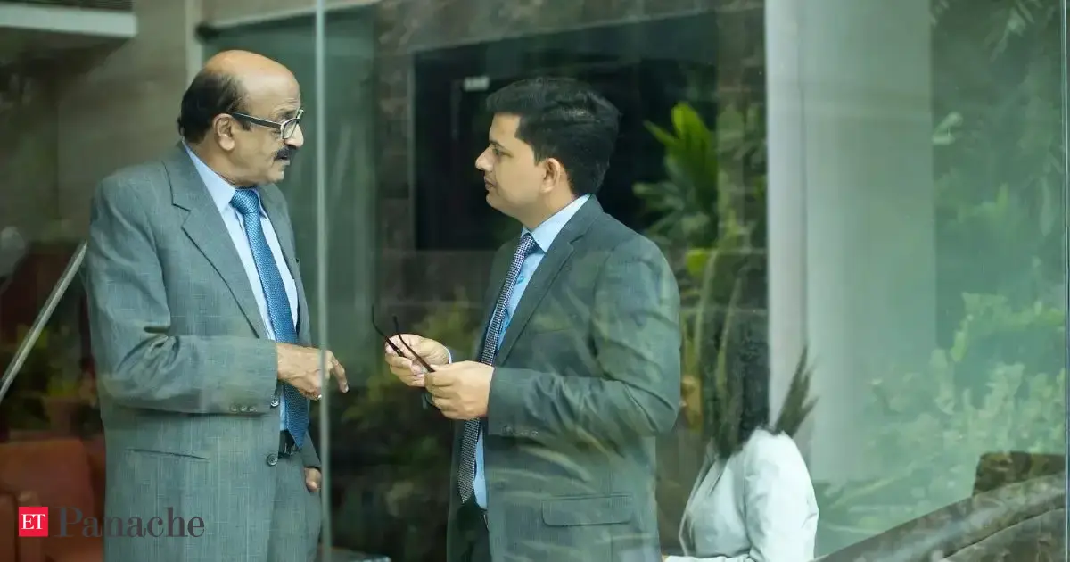 Employee asks for paternity leave; manager calls him an ‘idiot’. What happens next changes the tone completely