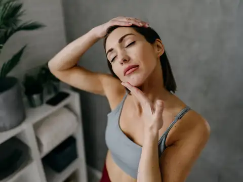 Neck stretch and chin lift