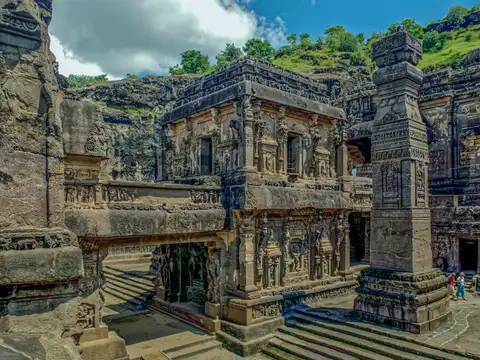 Ellora Caves (Maharashtra)