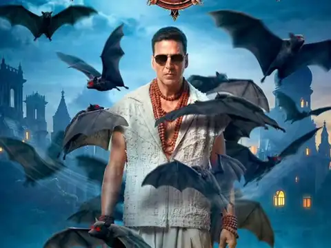 Akshay Kumar returns with 'Bhooth Bangla'