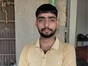 His father drove an e-rickshaw. Family income was below Rs 1 lakh. Boy from Rajasthan reveals how he cracked IIT JEE Advanced: &lsquo;Started studying before 6:00 am&hellip;&rsquo;