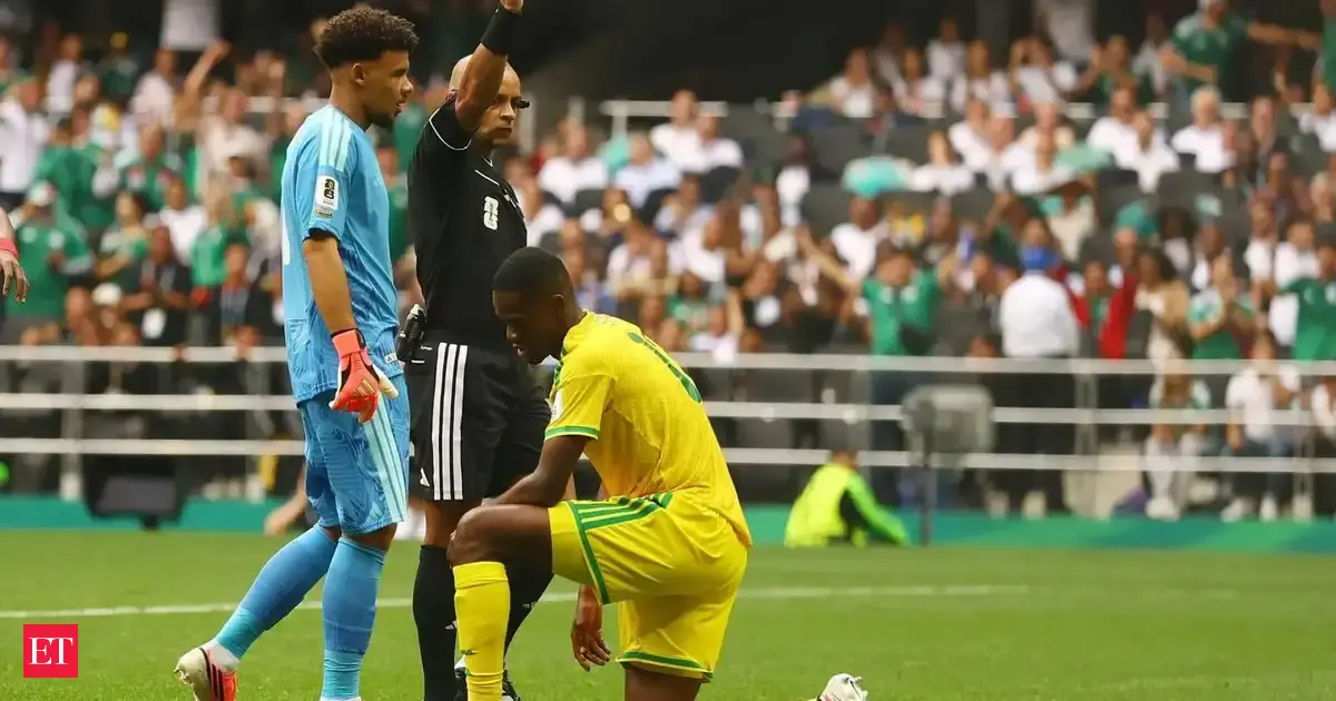 Mexico Kicks Off 2026 World Cup with Dominant Win Over South Africa