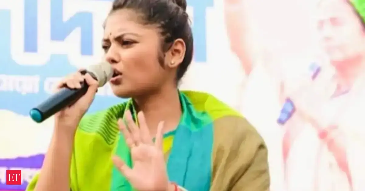 TMC Lok Sabha mass exodus: 19 MPs including Sayoni Ghosh and Satabdi Roy sign dissent note to speaker